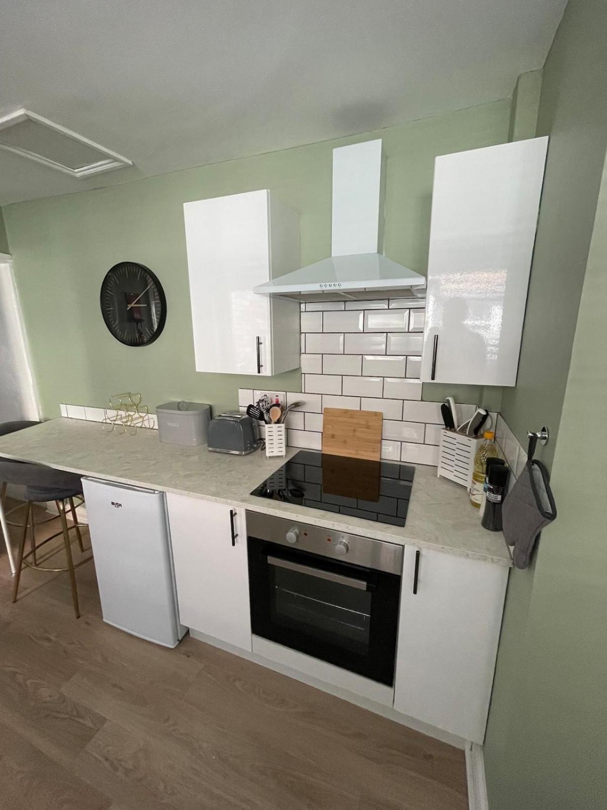 Marine View - Dog Friendly Apartment 500Ft From Beach Bridlington Exterior foto